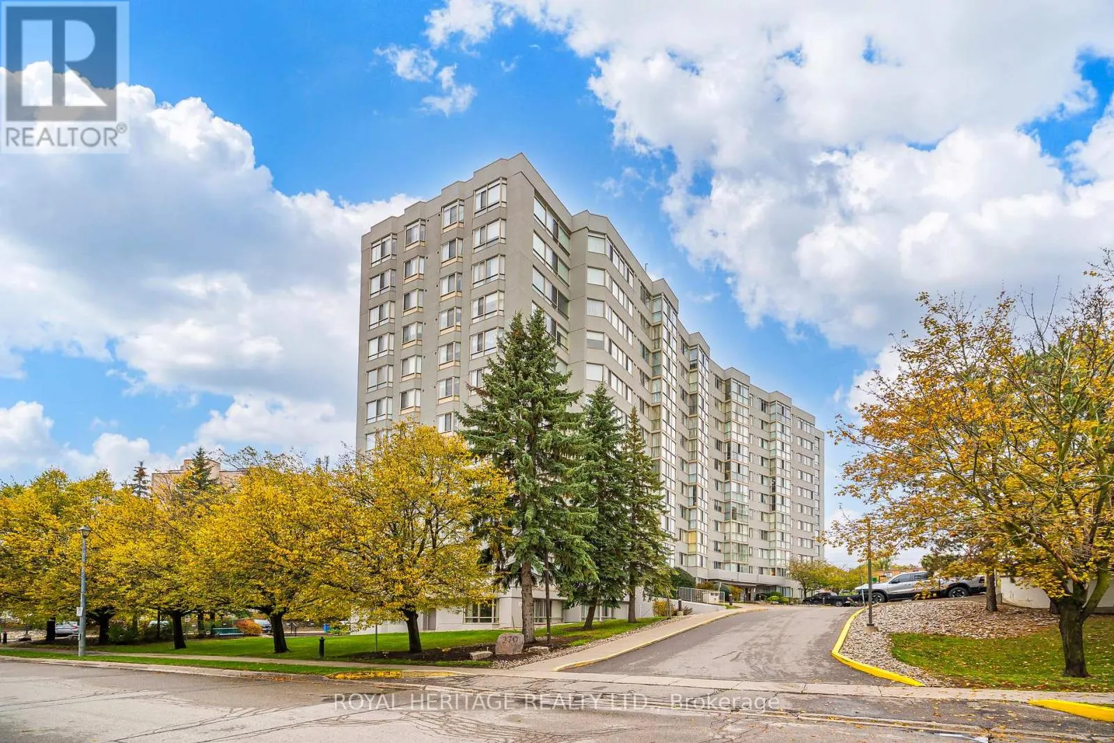 809 - 270 DAVIS DRIVE