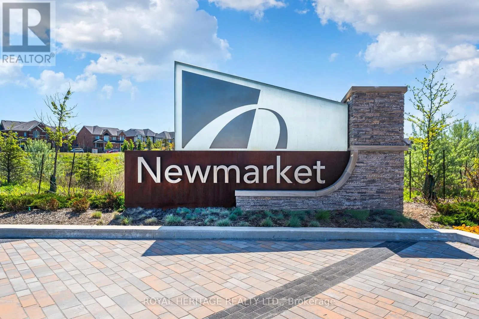 809 - 270 DAVIS DRIVE