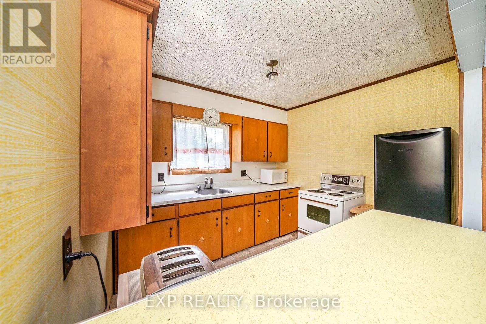 40658 SHORE ROAD