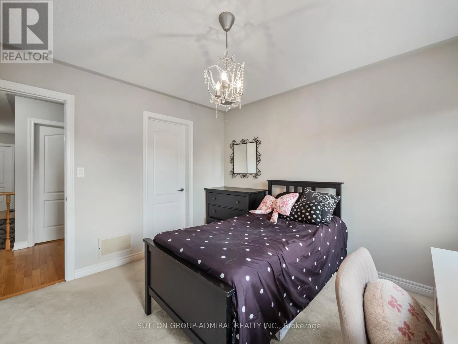 192 CHAYNA CRESCENT