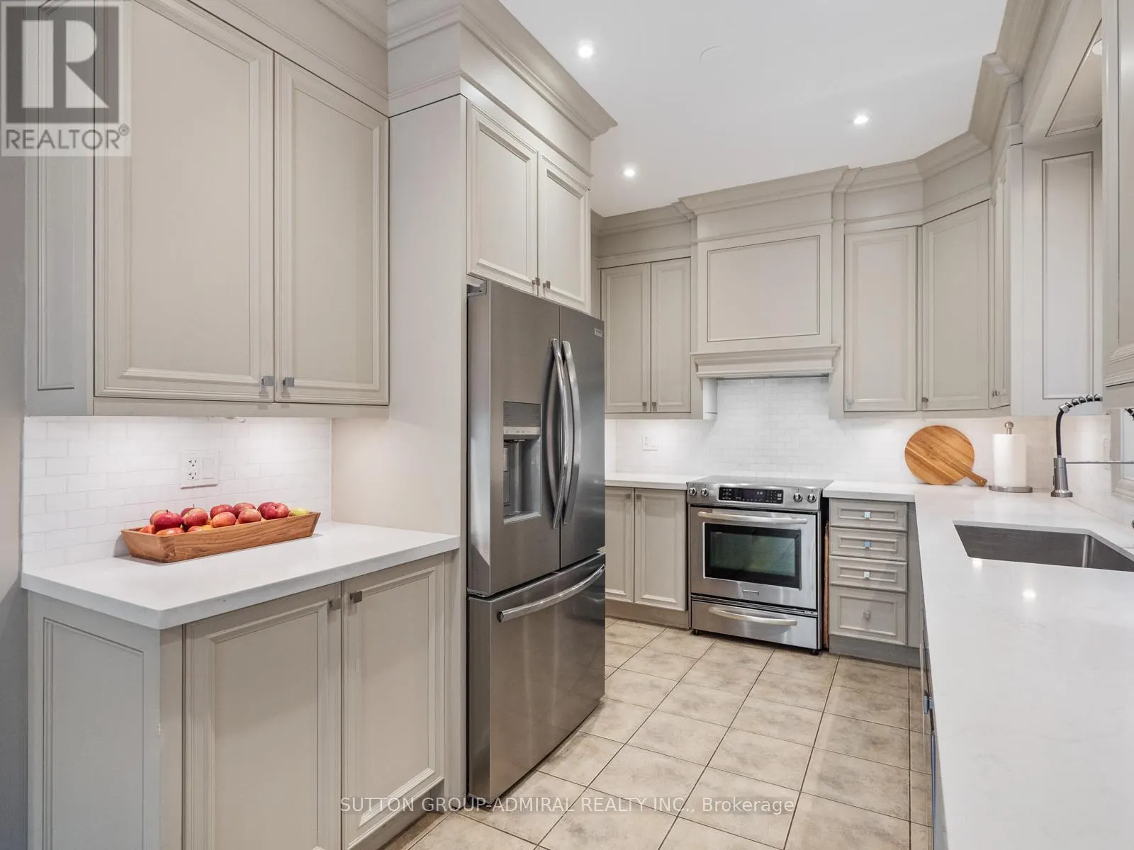 192 CHAYNA CRESCENT