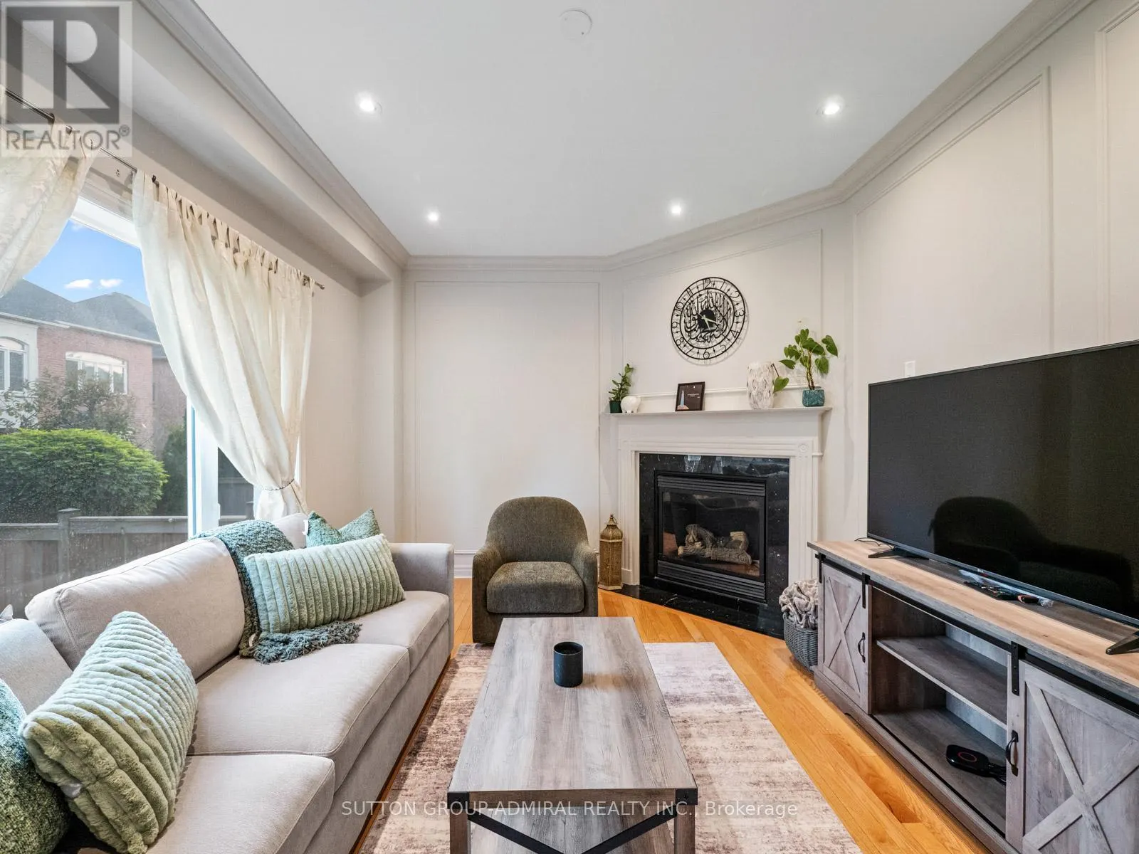 192 CHAYNA CRESCENT