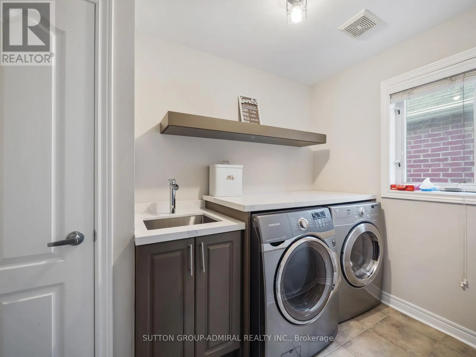 192 CHAYNA CRESCENT