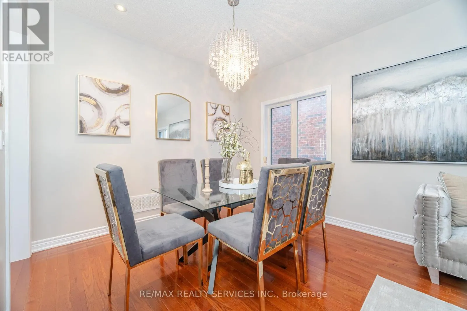 71 IVY GLEN DRIVE