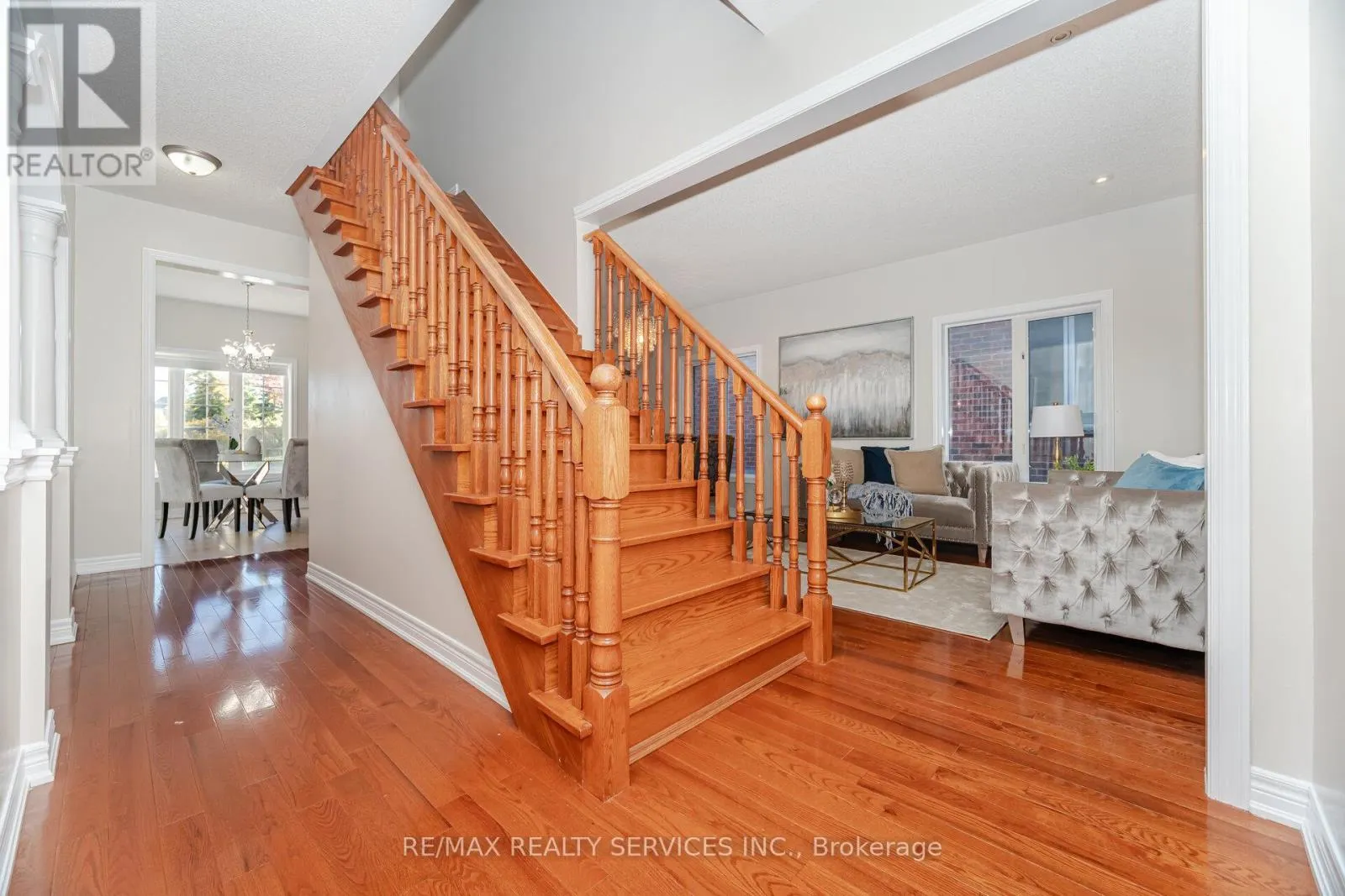 71 IVY GLEN DRIVE
