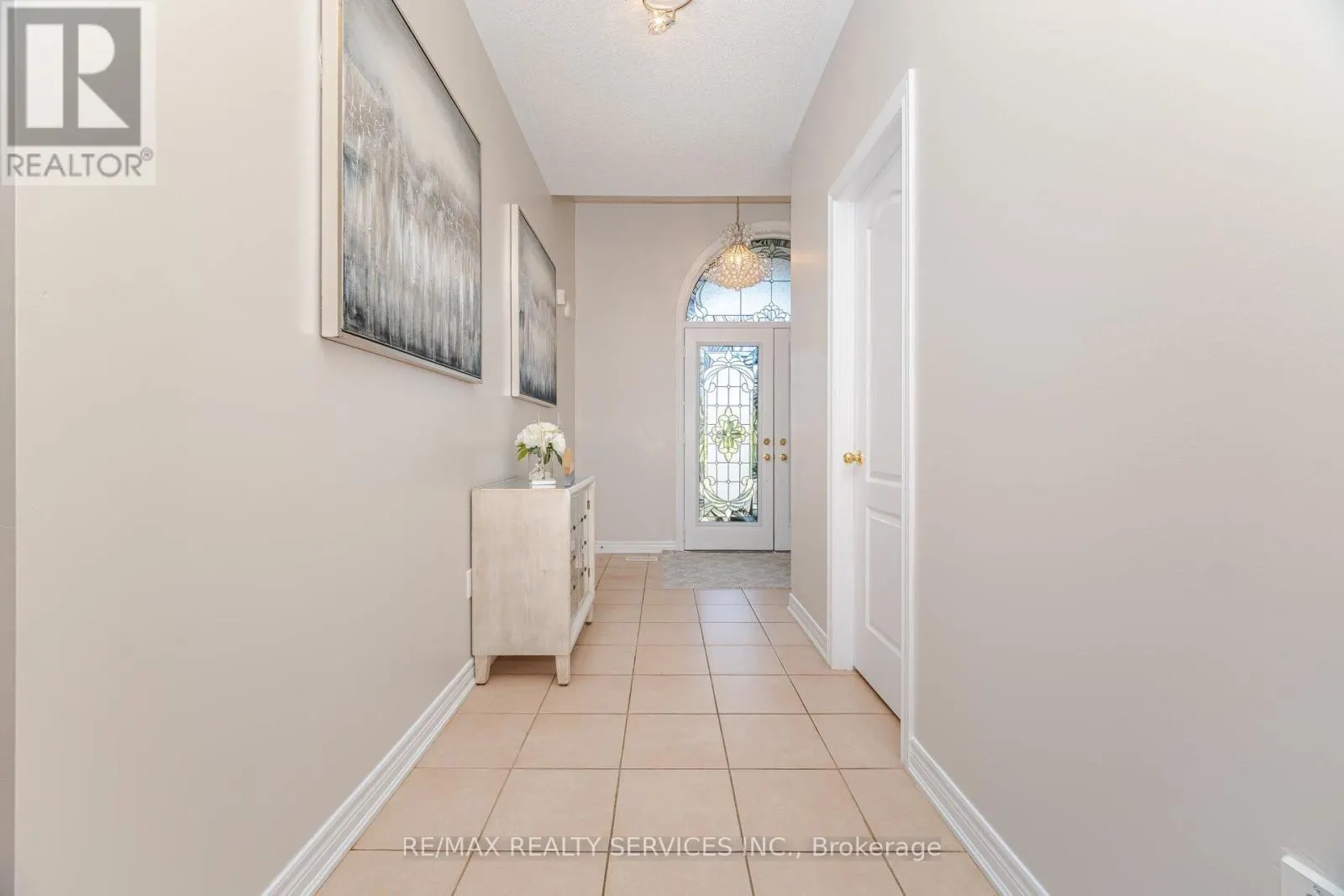 71 IVY GLEN DRIVE