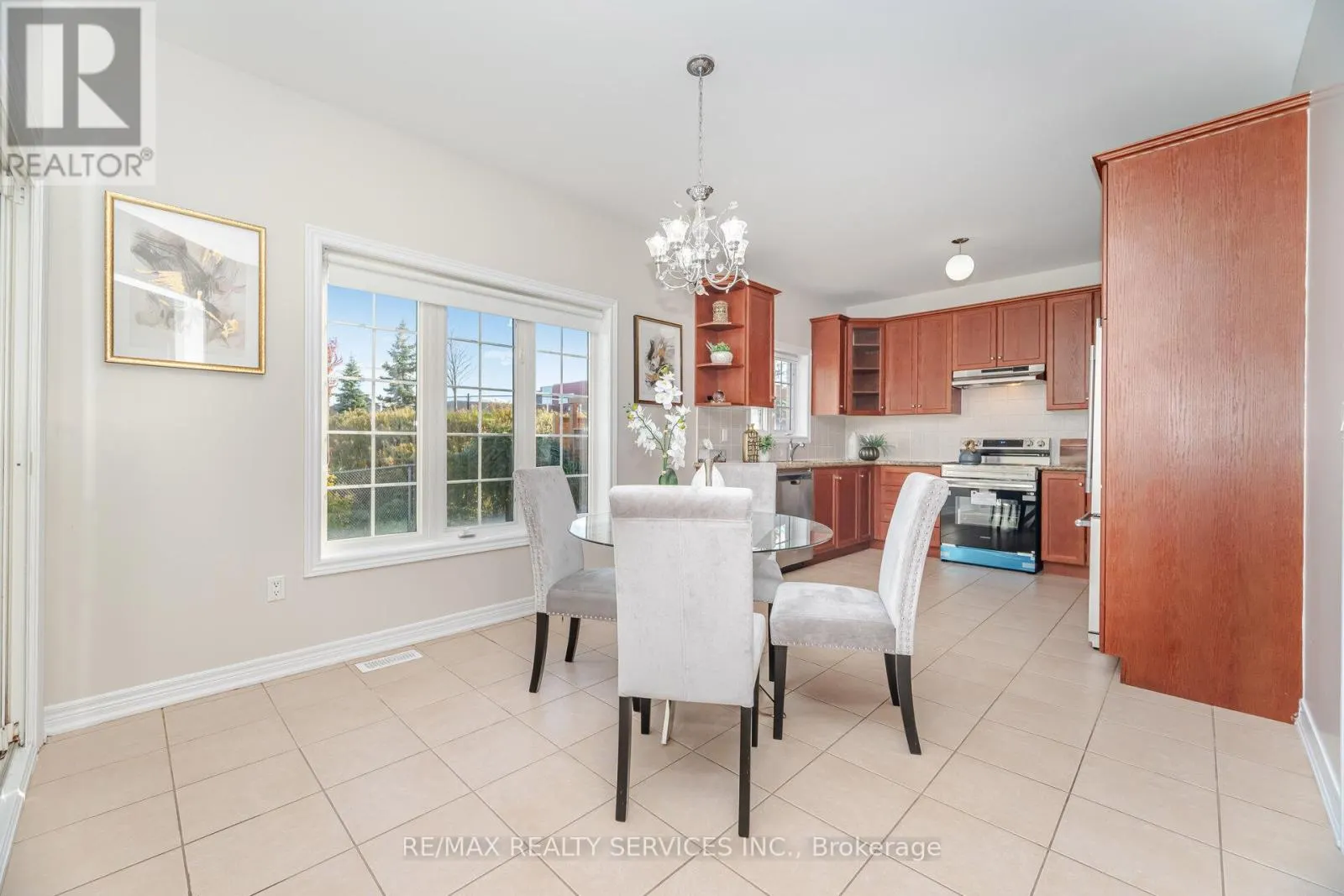 71 IVY GLEN DRIVE