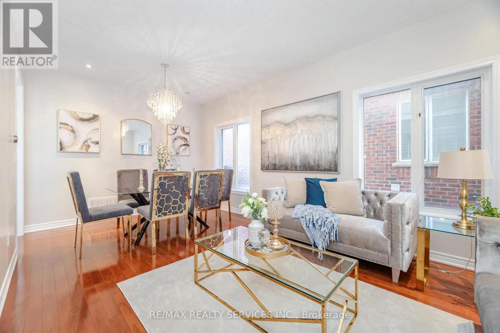 71 IVY GLEN DRIVE