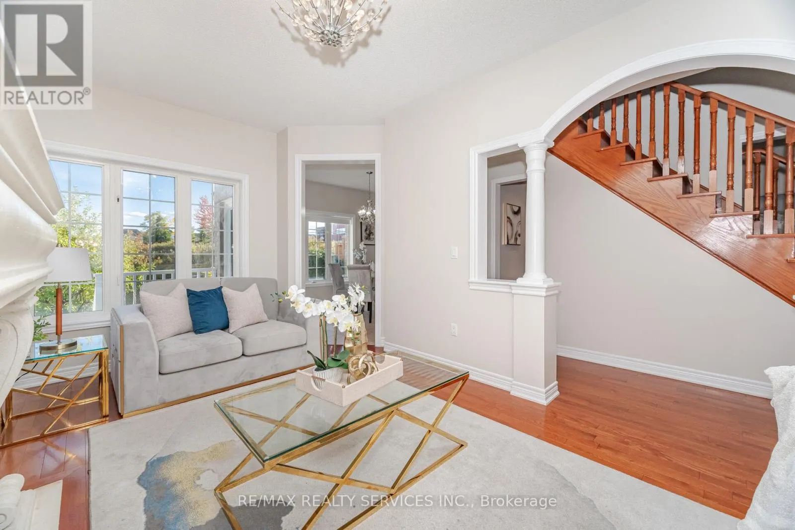 71 IVY GLEN DRIVE
