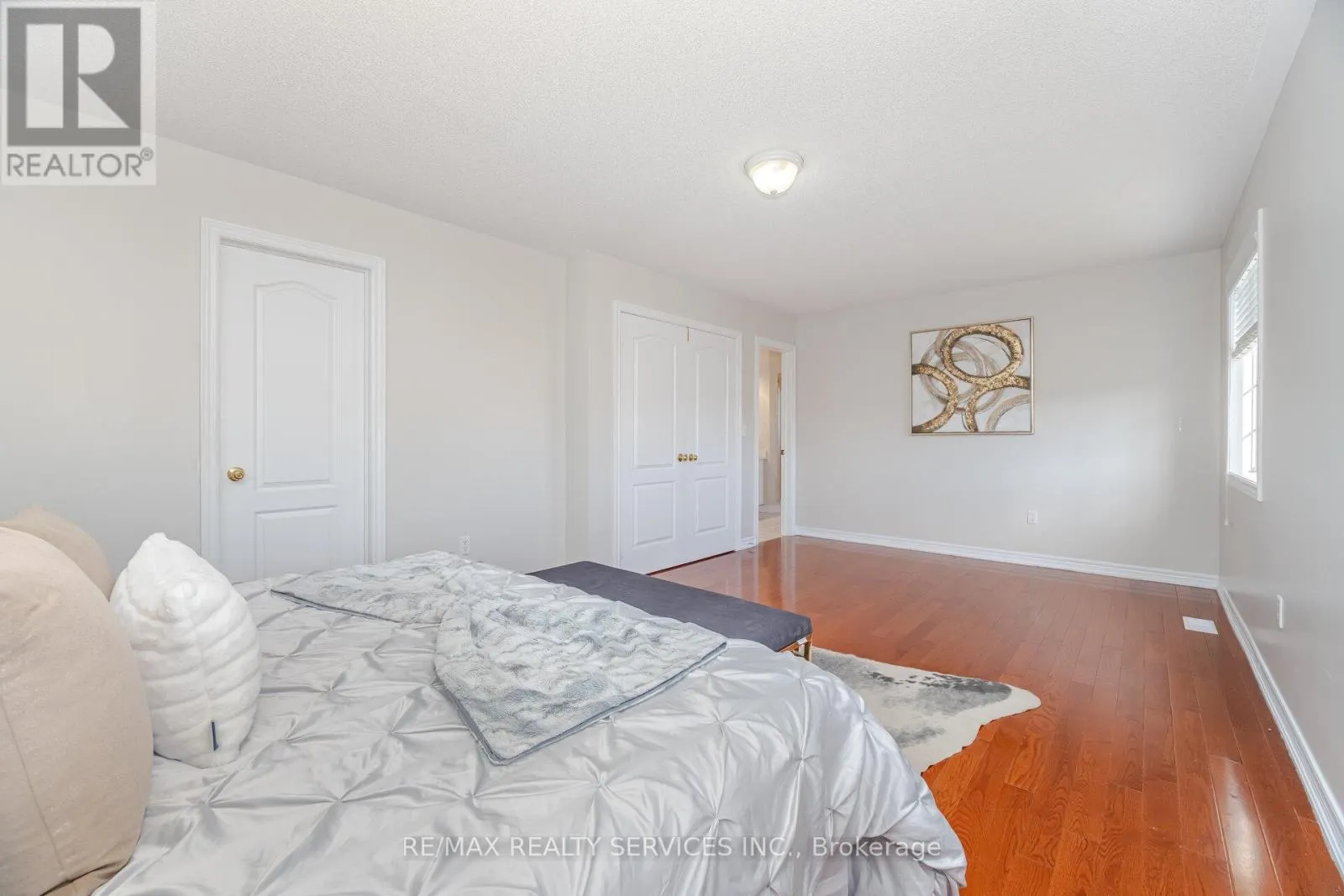 71 IVY GLEN DRIVE