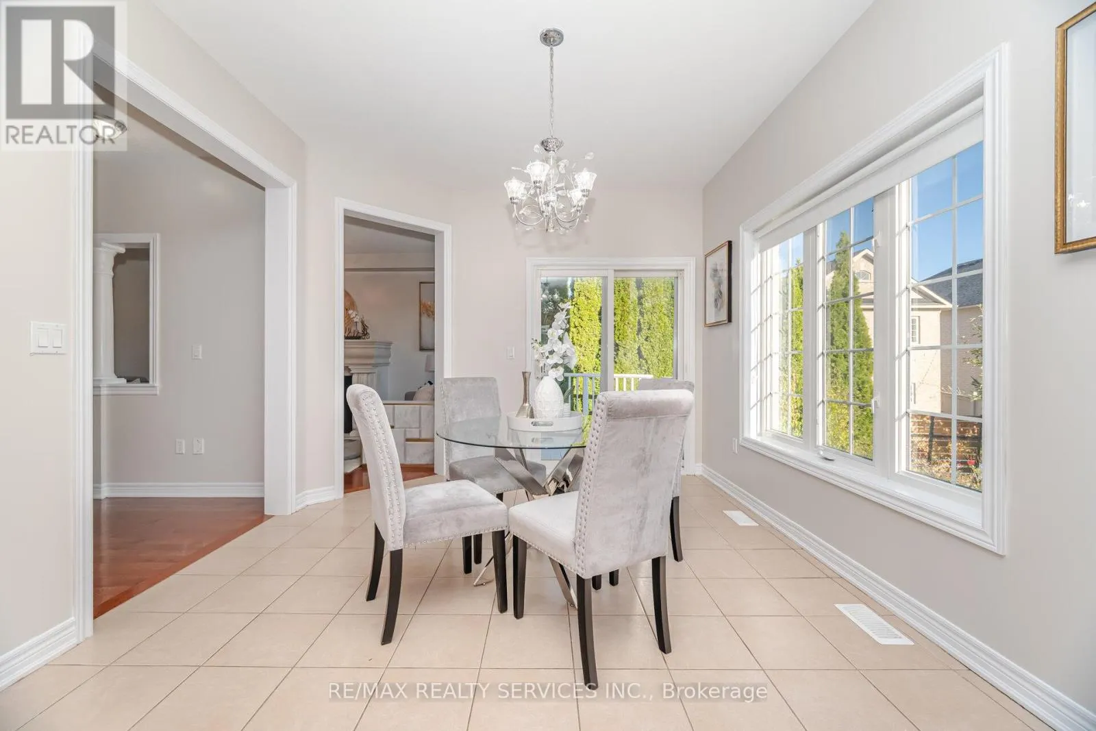 71 IVY GLEN DRIVE