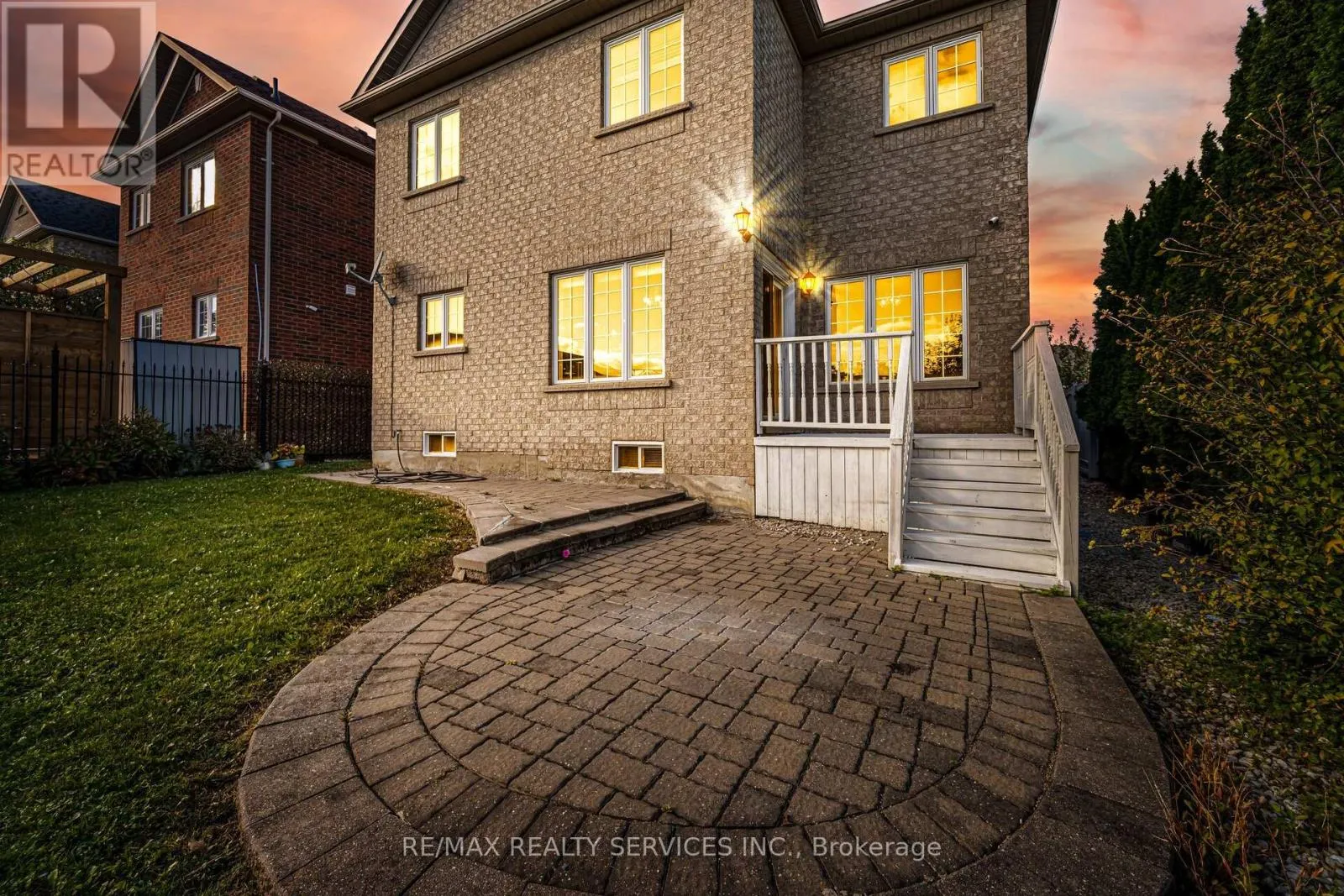 71 IVY GLEN DRIVE