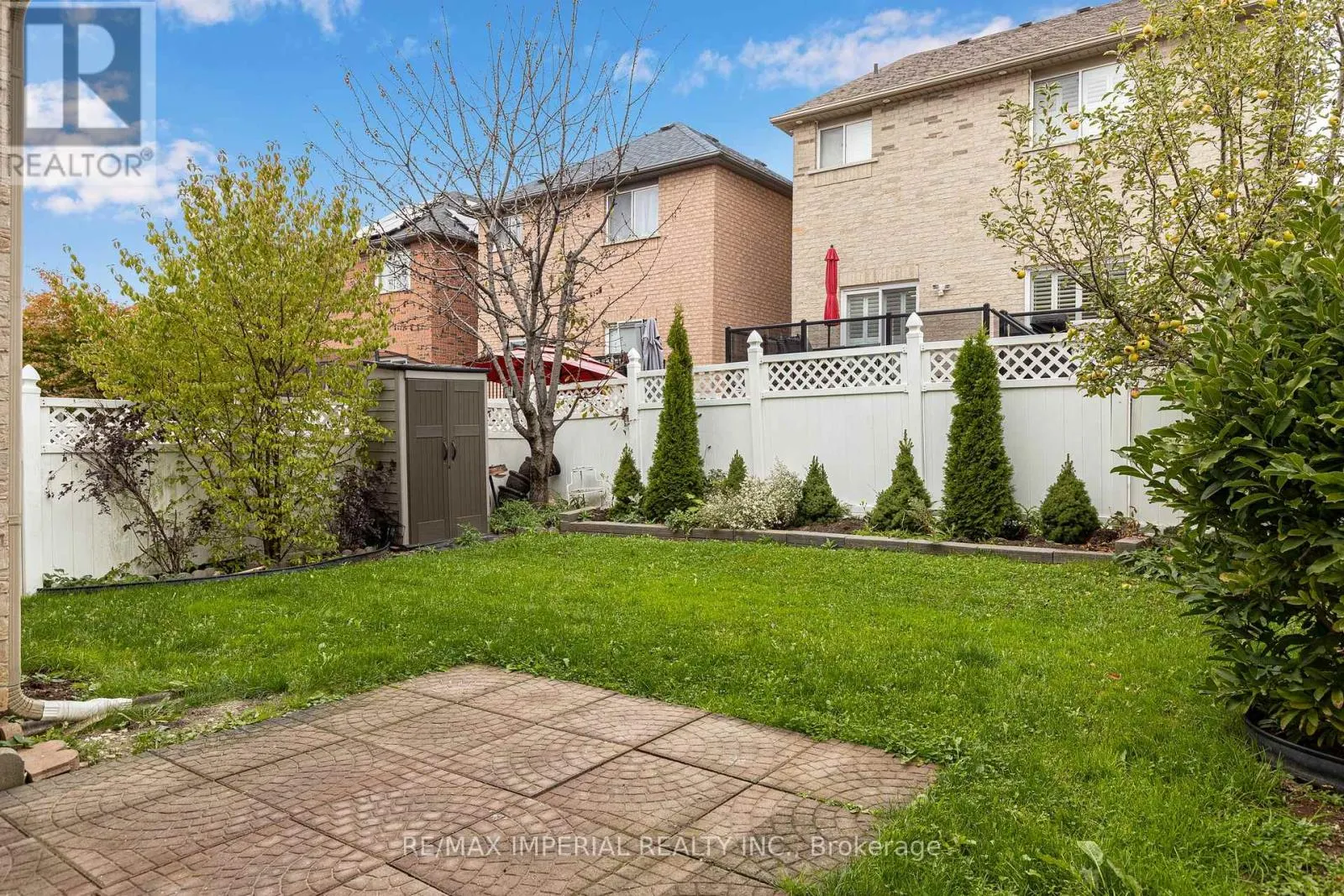44 HAWKVIEW BOULEVARD