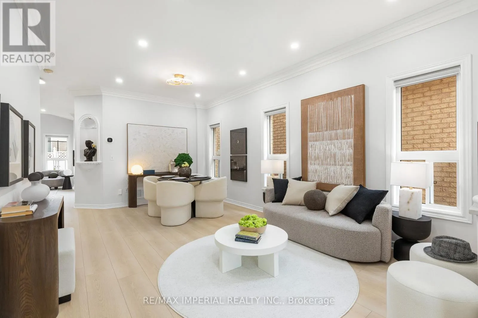 44 HAWKVIEW BOULEVARD