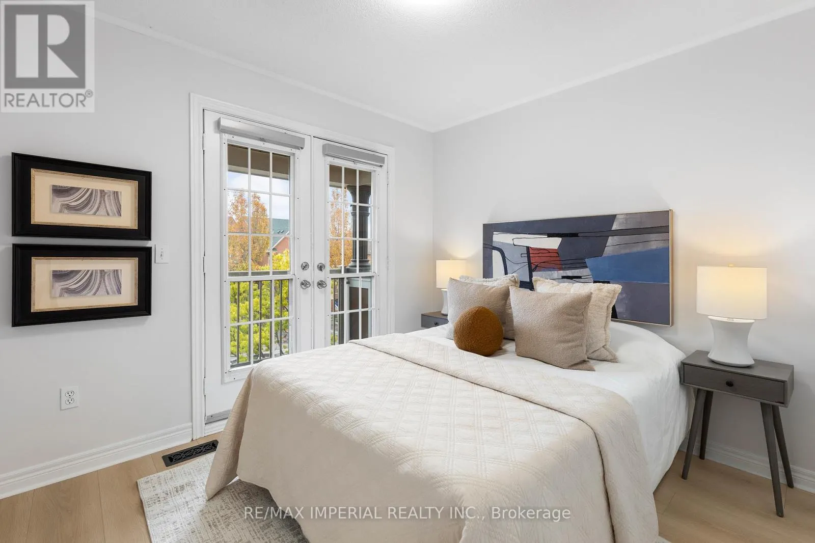 44 HAWKVIEW BOULEVARD