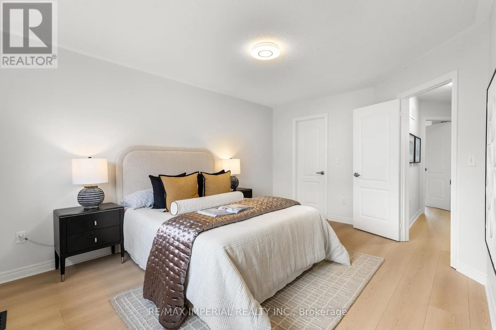 44 HAWKVIEW BOULEVARD