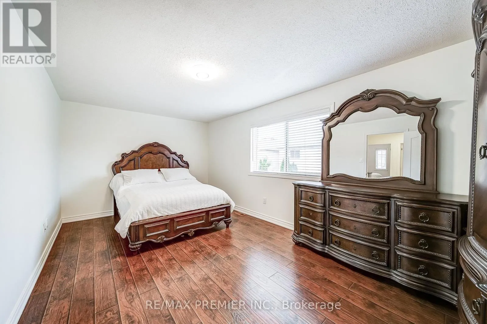 22 CANVASBACK DRIVE