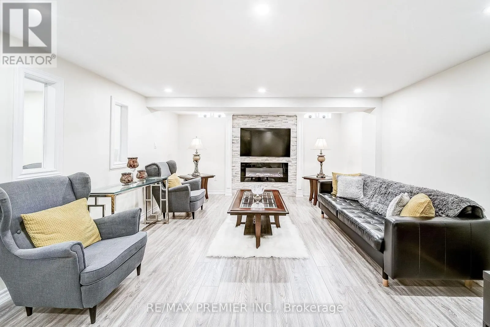 22 CANVASBACK DRIVE