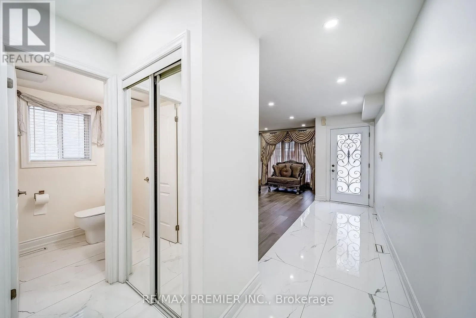 22 CANVASBACK DRIVE