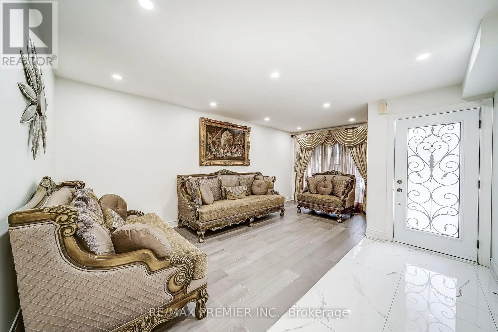 22 CANVASBACK DRIVE