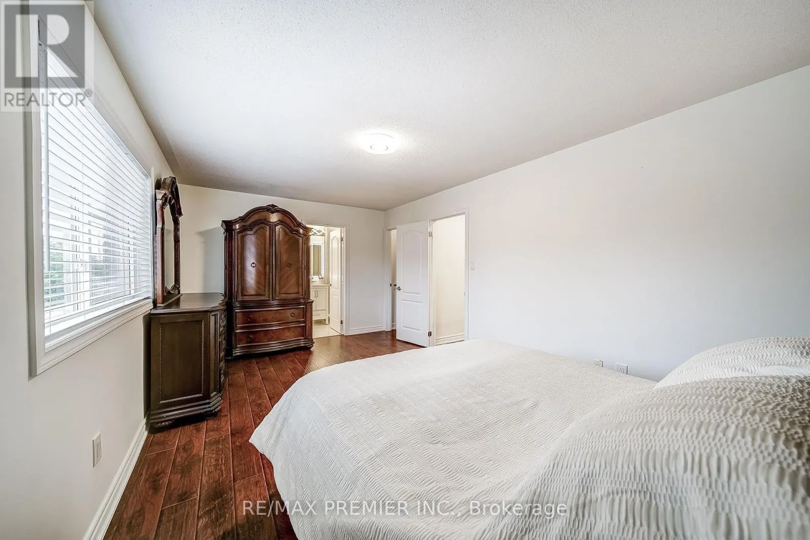 22 CANVASBACK DRIVE