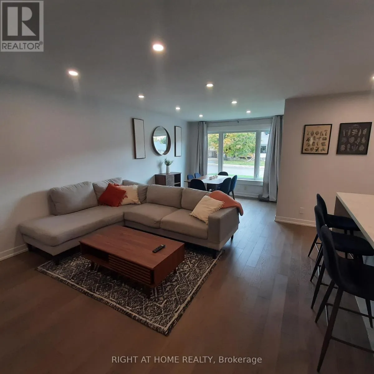 32 DAVIS ROAD