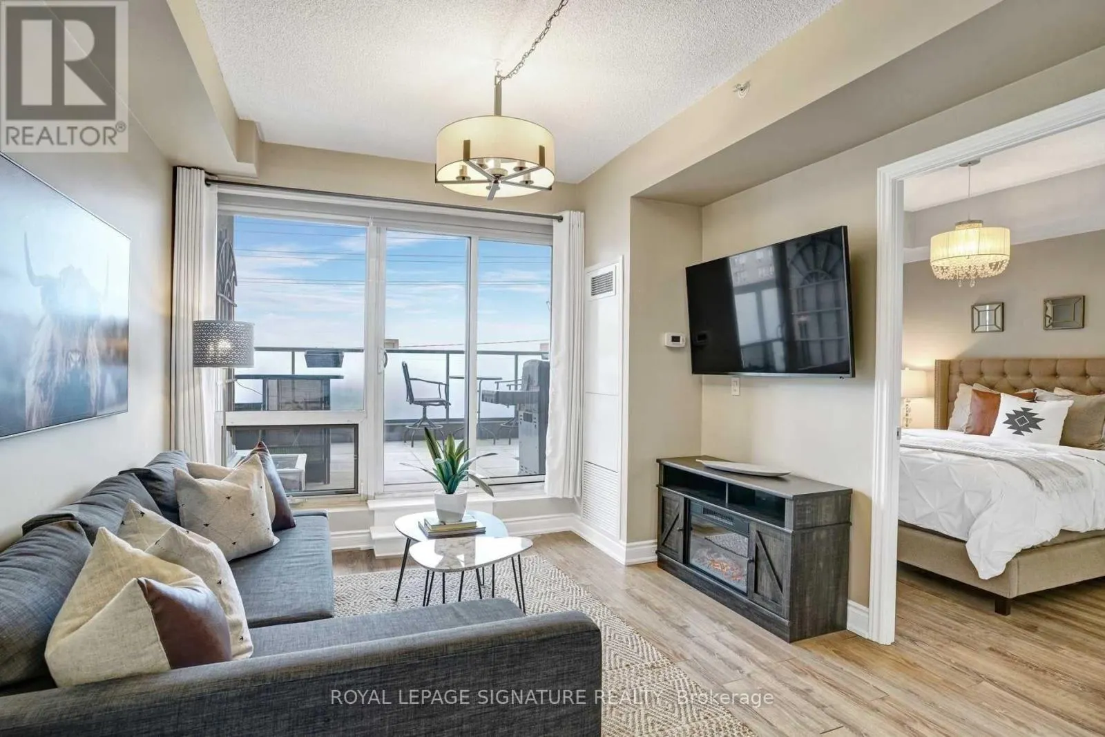 306A - 9088 YONGE STREET