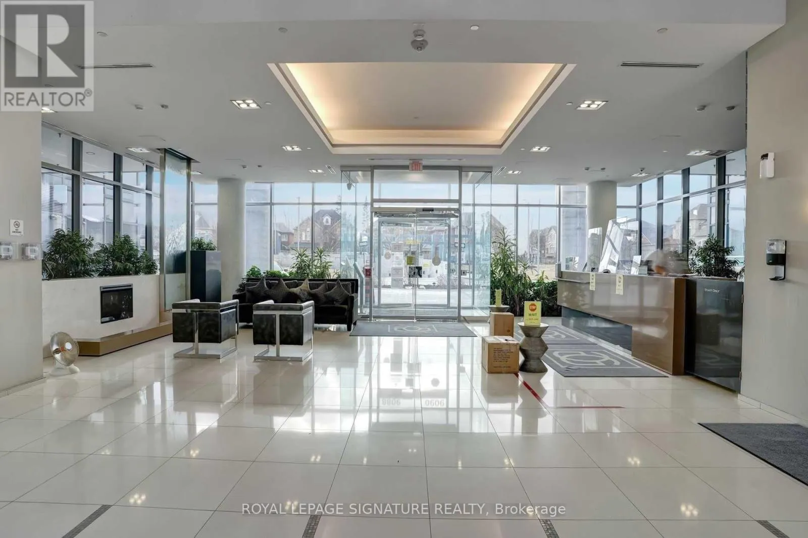 306A - 9088 YONGE STREET