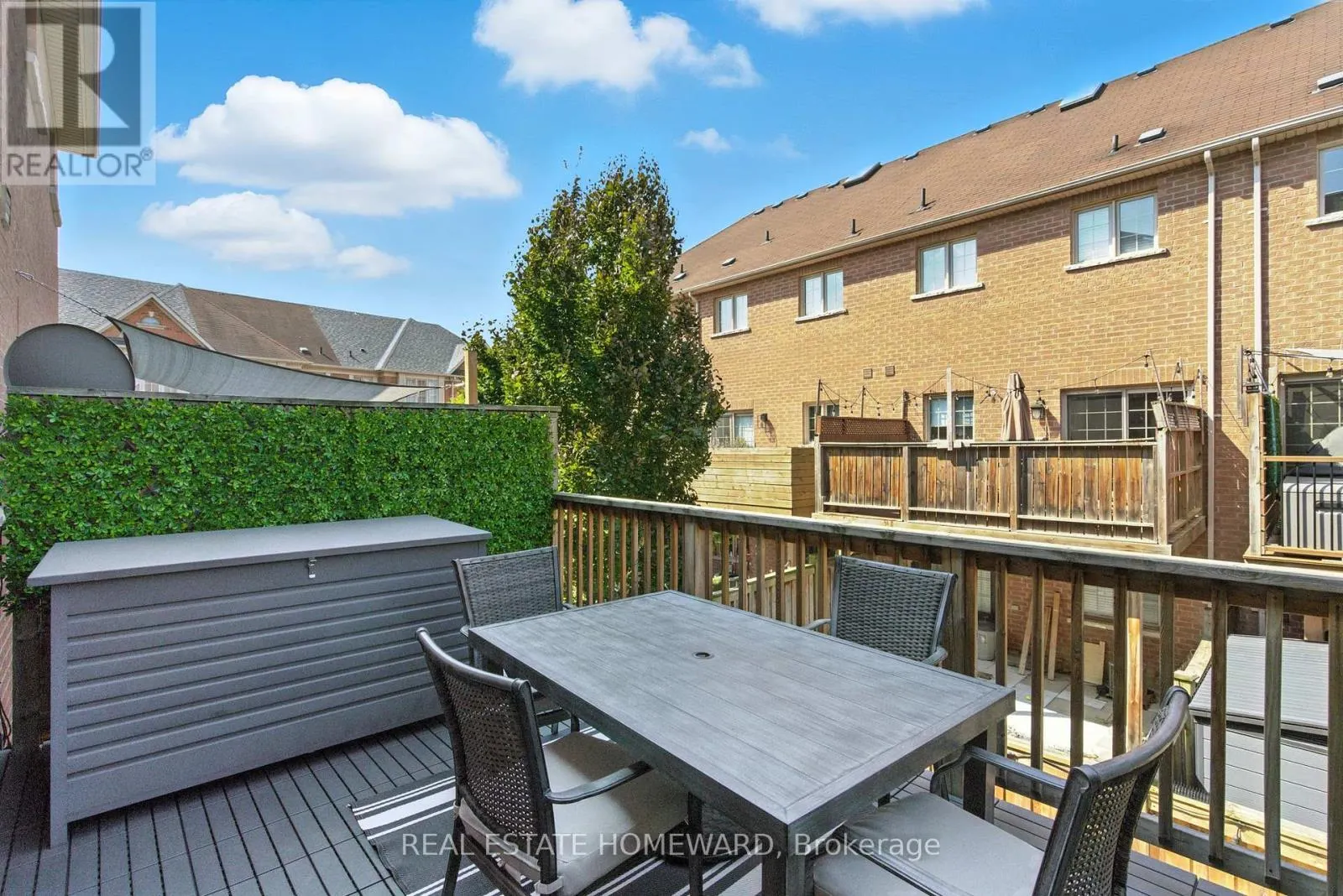 4 ISAAC DEVINS AVENUE