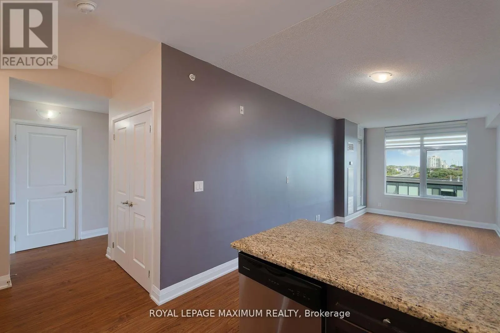 312 - 12 WOODSTREAM BOULEVARD