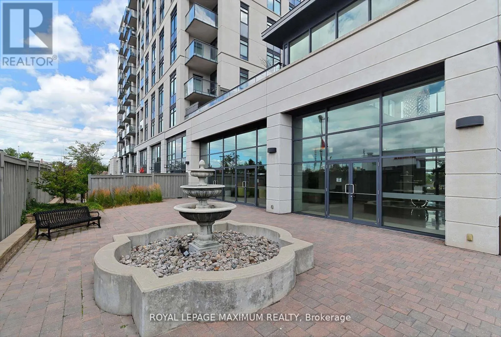 312 - 12 WOODSTREAM BOULEVARD