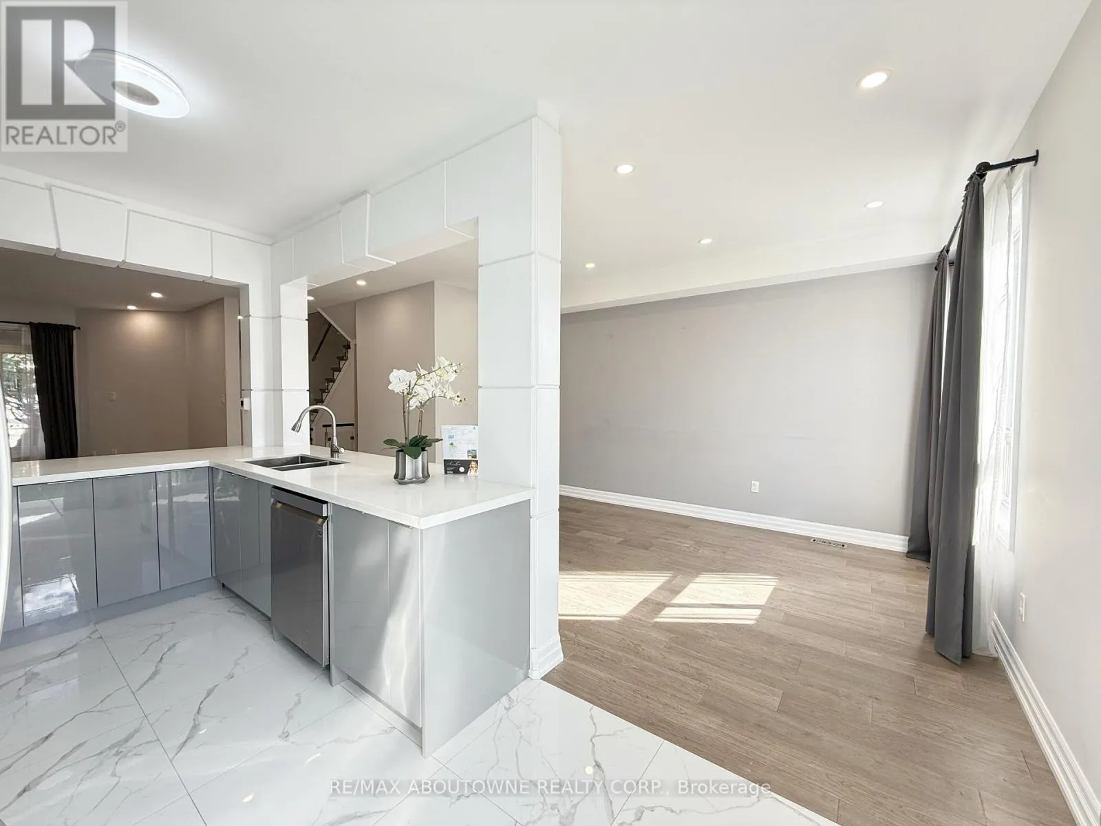 44 CRADDOCK STREET