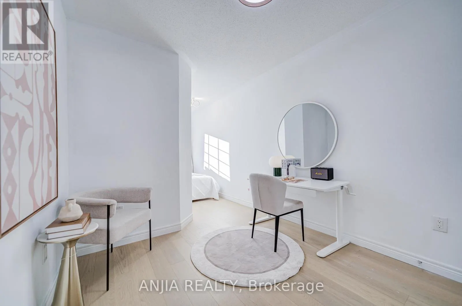 5 VALLIERE DRIVE