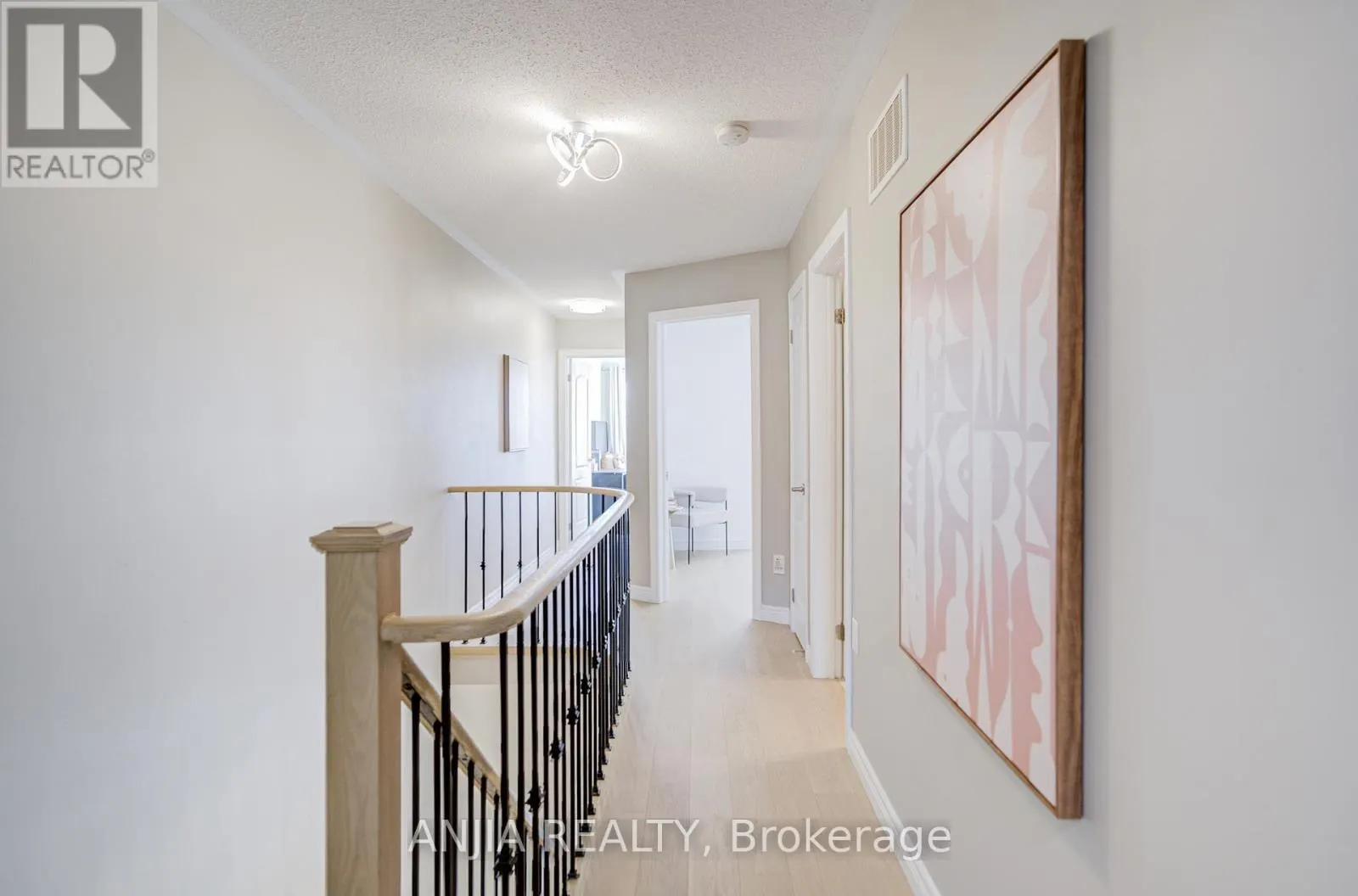 5 VALLIERE DRIVE