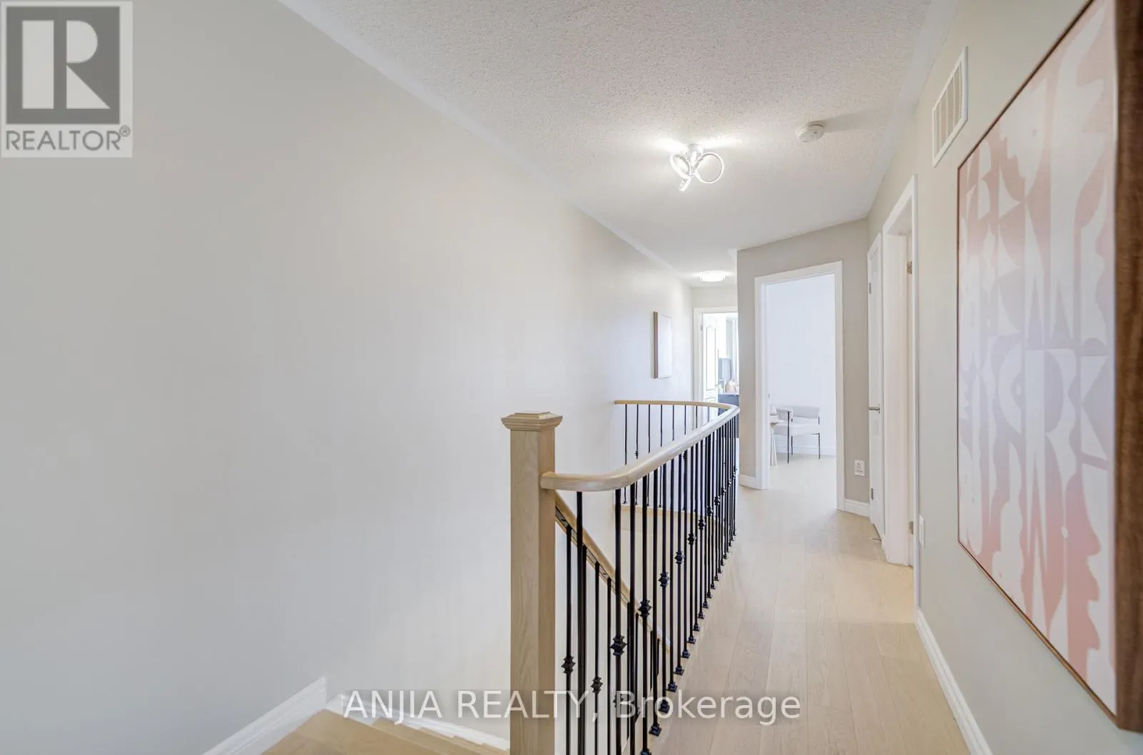 5 VALLIERE DRIVE