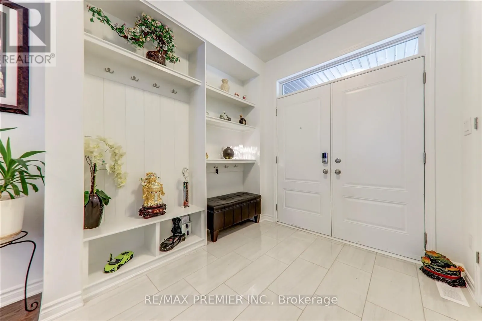 609 MIKA STREET