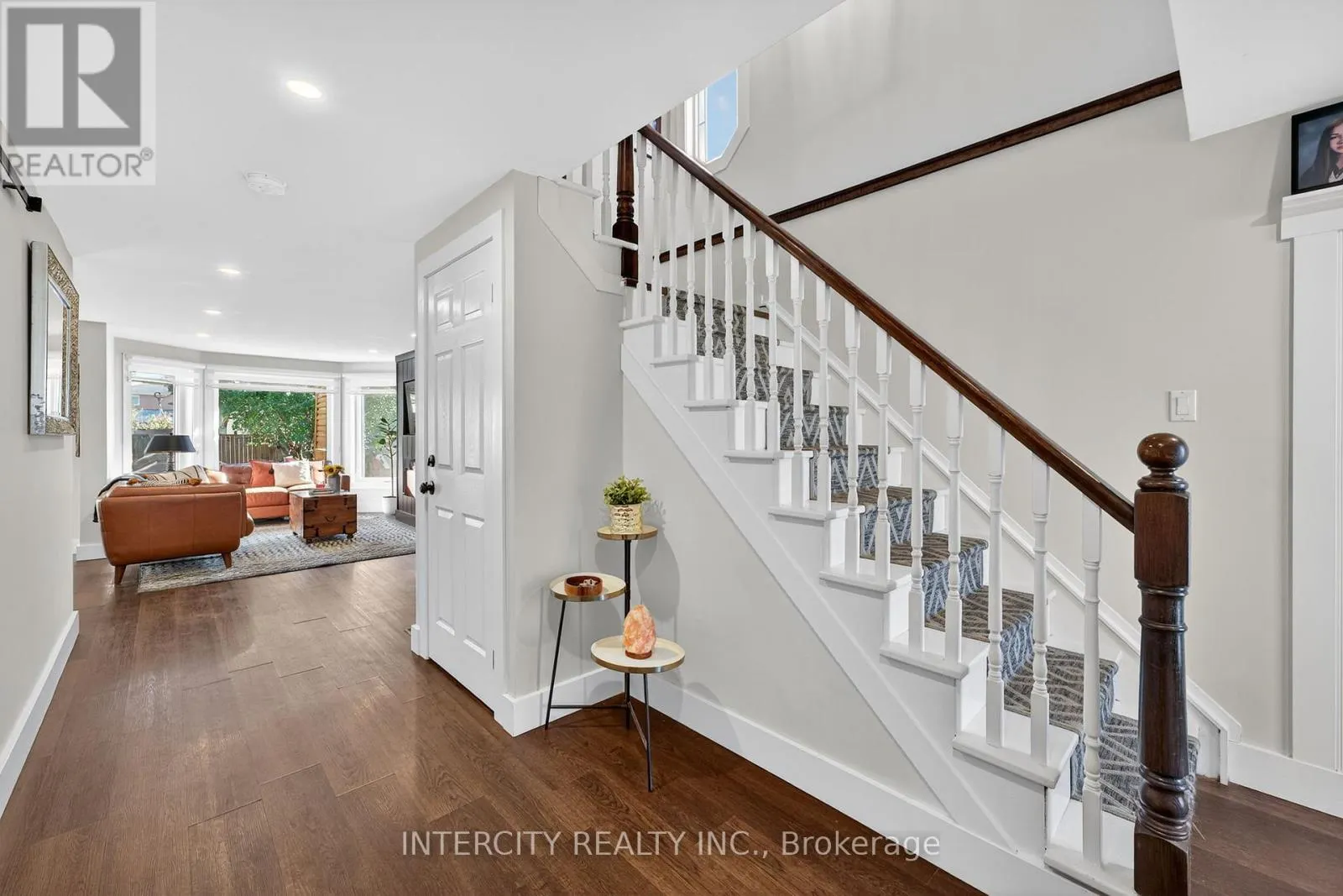 107 ALBERT STREET E