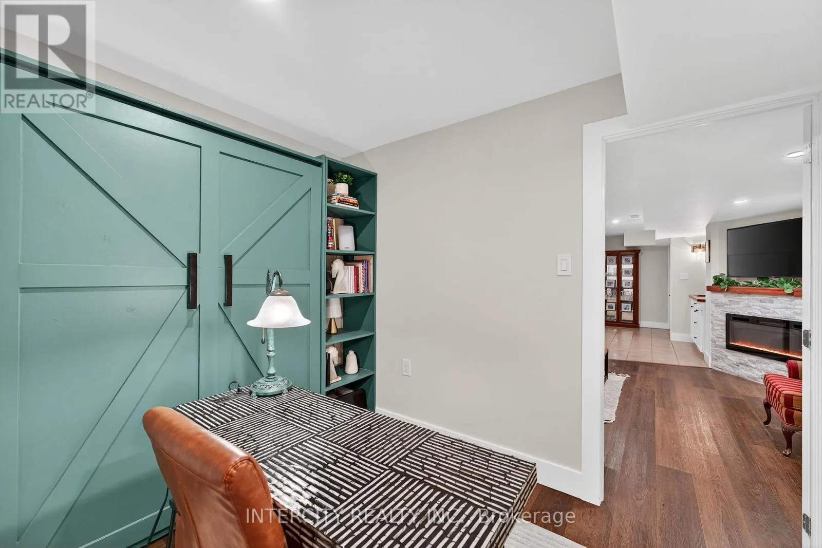 107 ALBERT STREET E