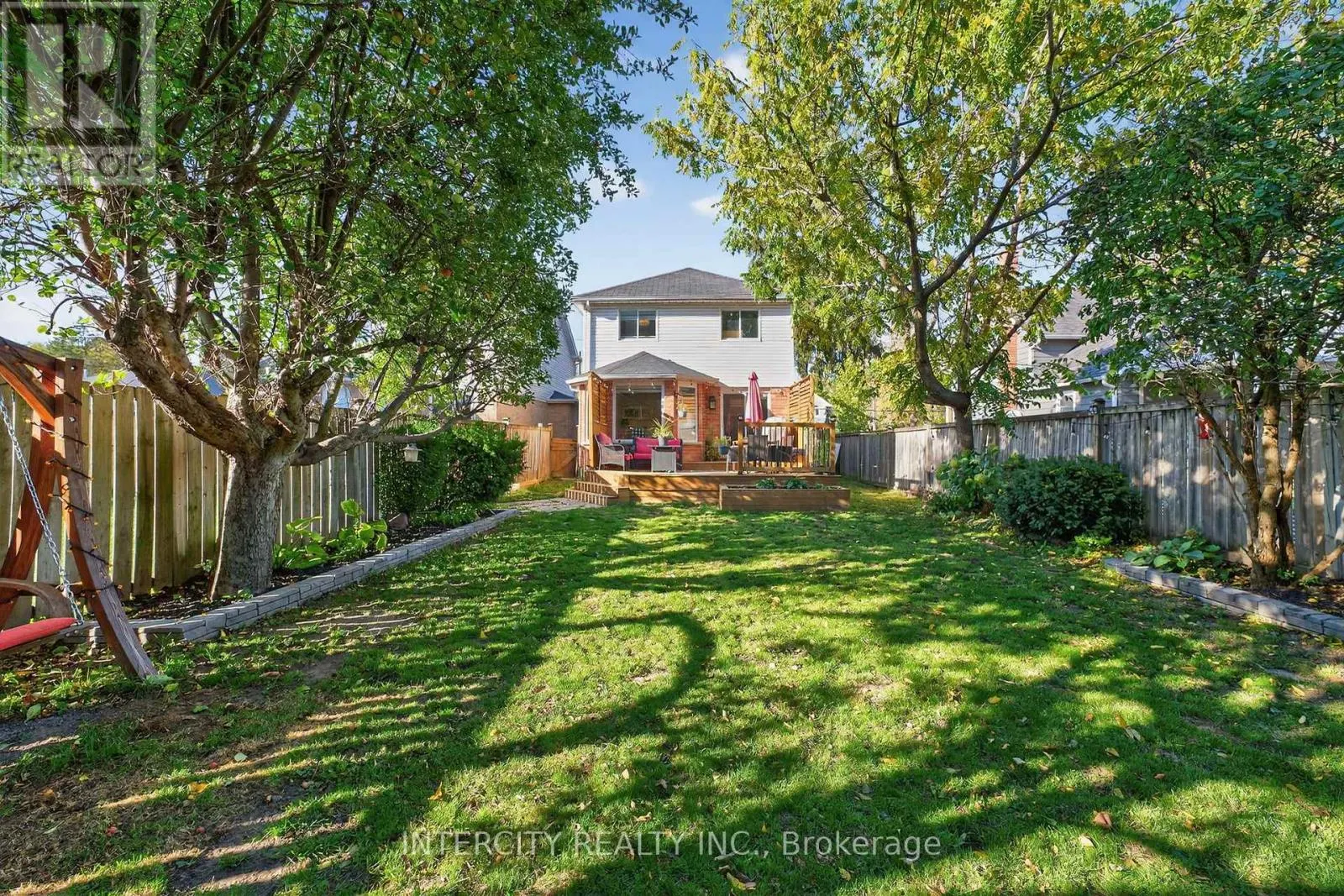 107 ALBERT STREET E