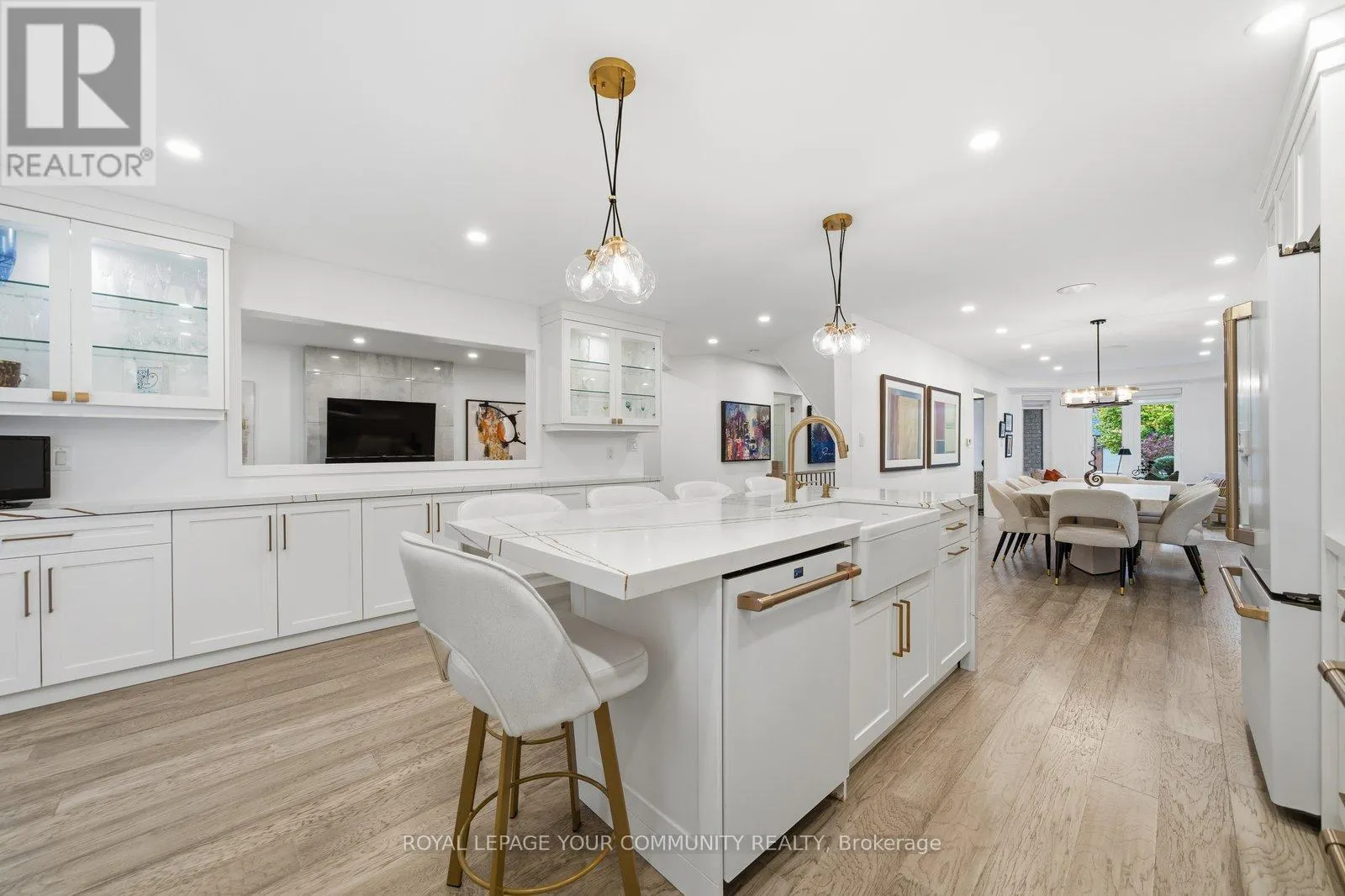 15 REDONDO DRIVE