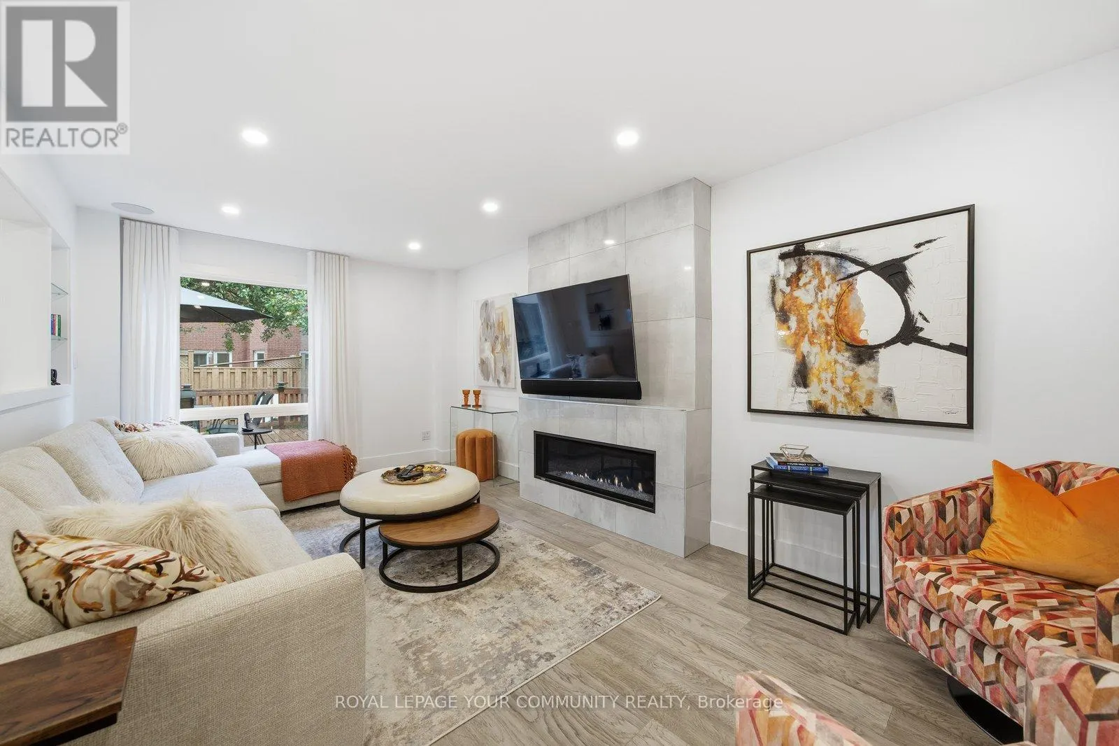15 REDONDO DRIVE