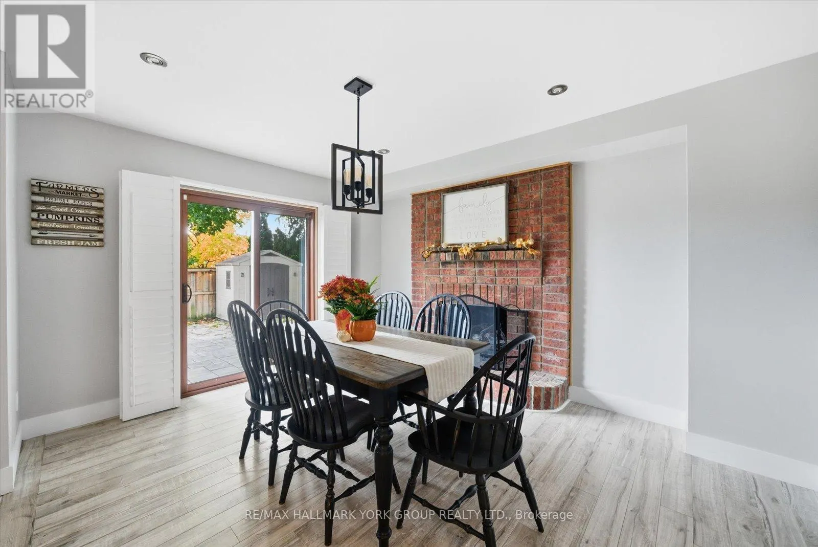 234 BILLINGS CRESCENT