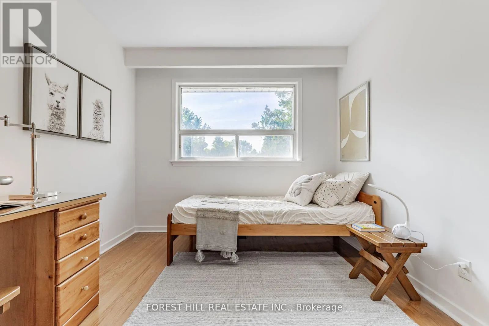 4 DALMENY ROAD