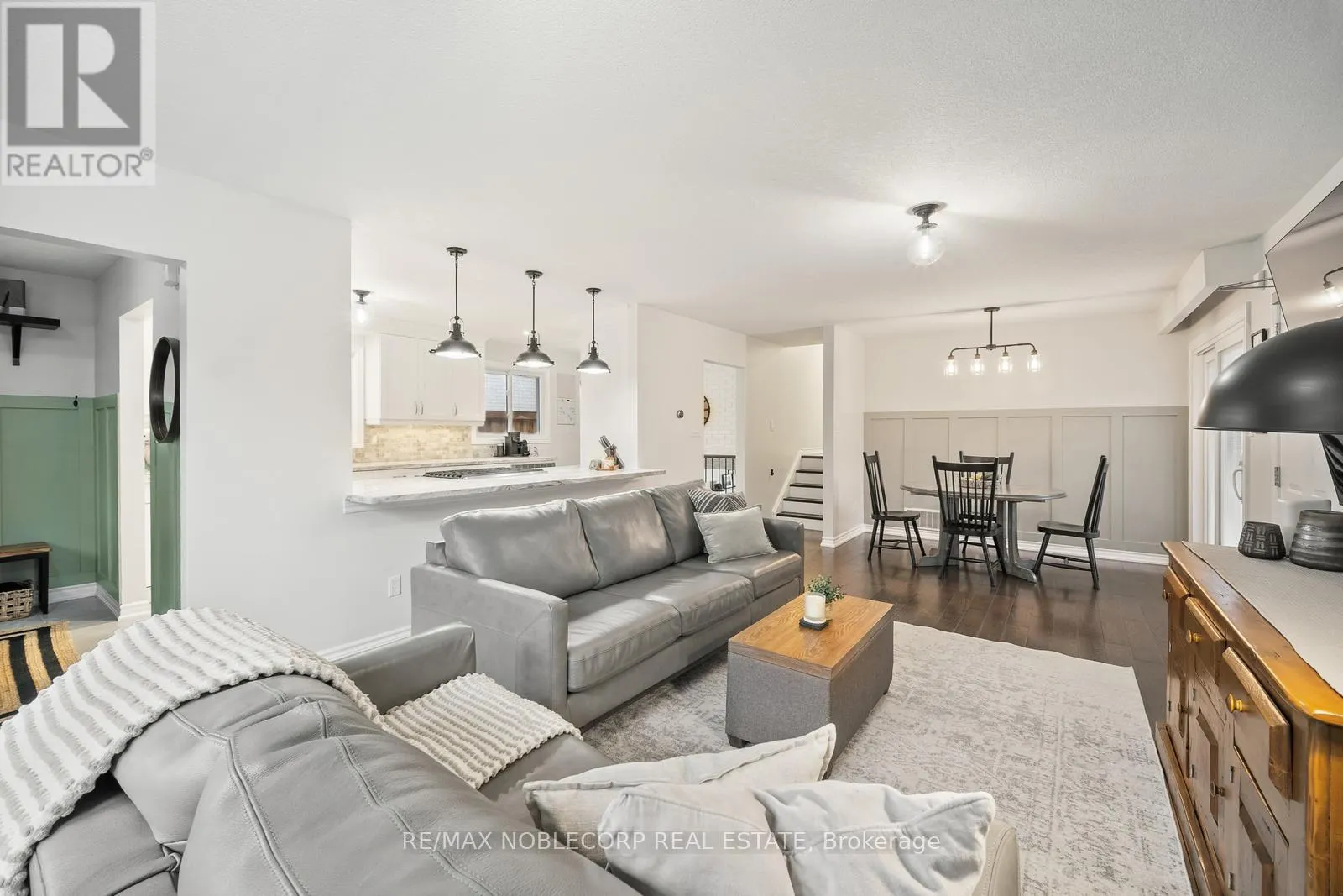 42 MITCHELL AVENUE