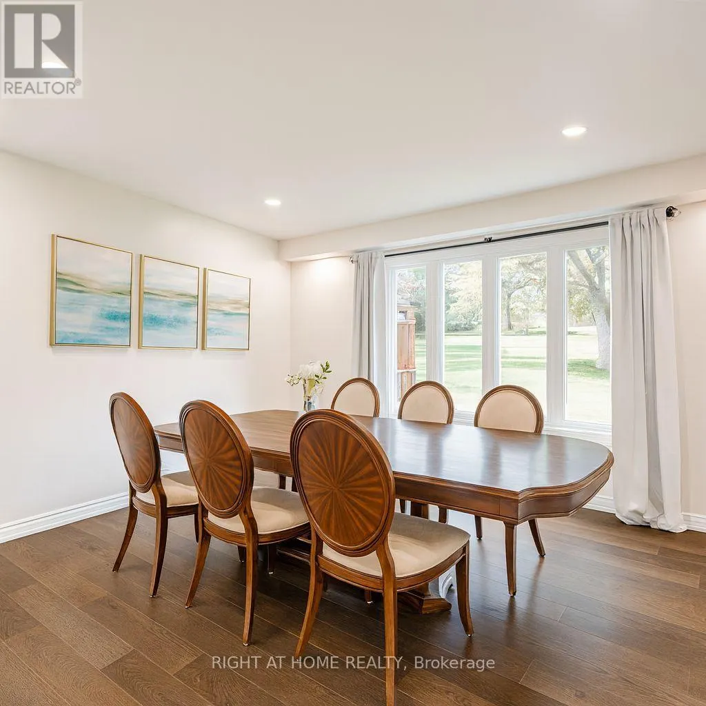 32 GRANDVIEW CRESCENT