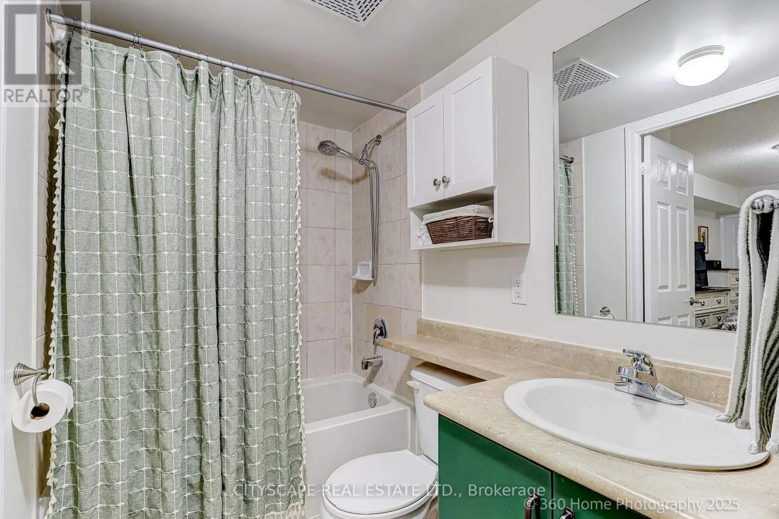 101 - 245 PINEGROVE ROAD