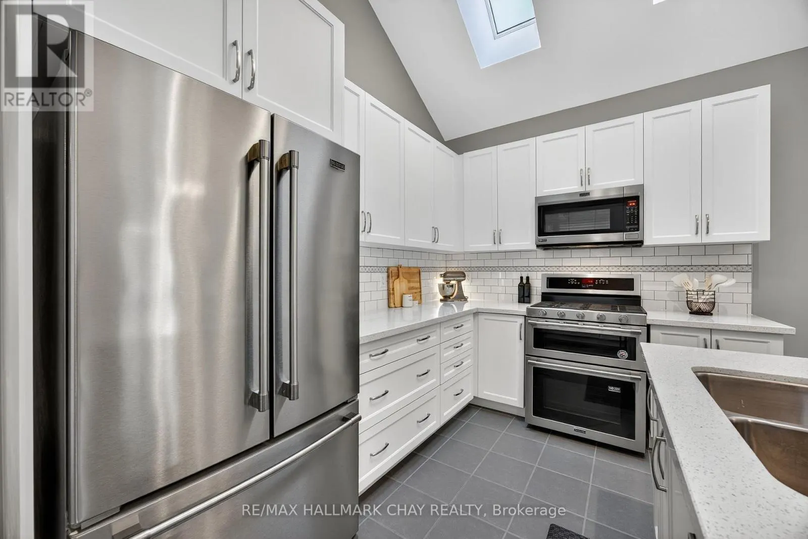 63 SUMMERHILL DRIVE
