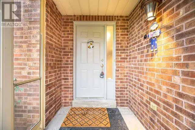 86 DINA ROAD