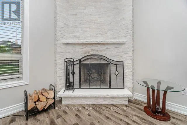 86 DINA ROAD