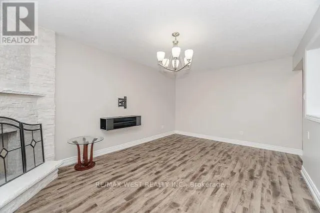 86 DINA ROAD
